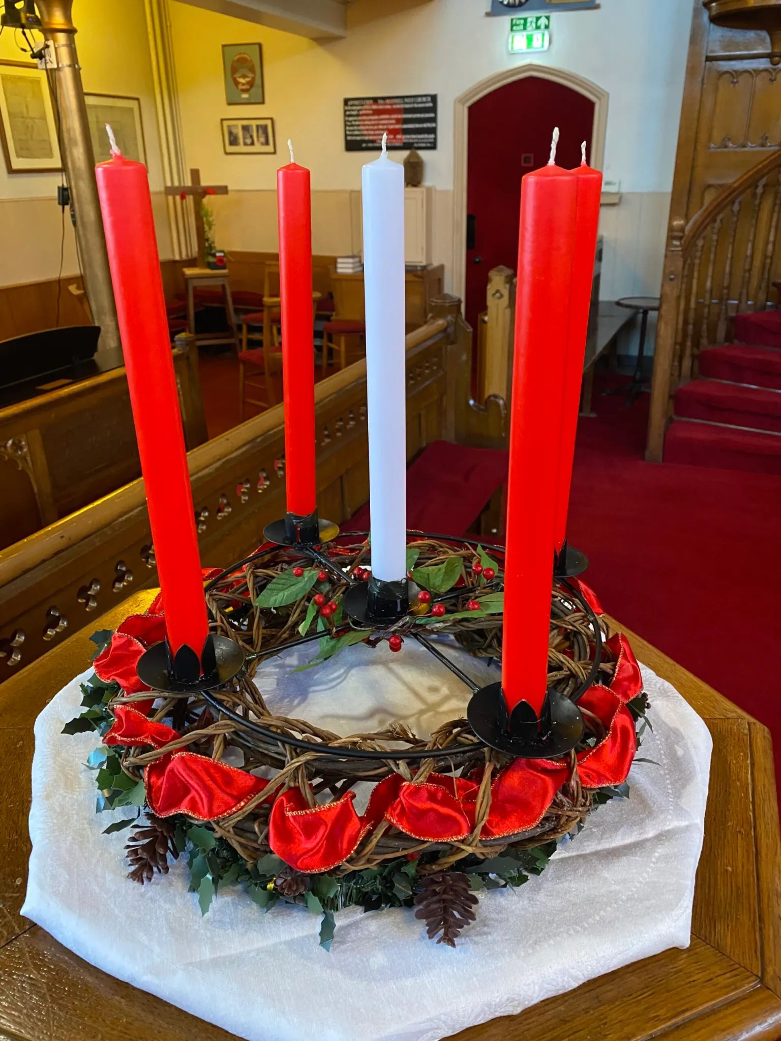 Photo of wreath with candles